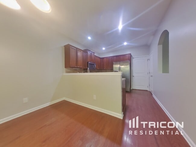 Building Photo - 127 Bethany Manor Dr