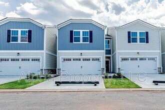 Building Photo - 127 Outback Dr