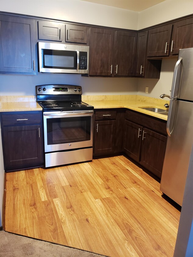 Foto principal - 5600 Cheviot Rd