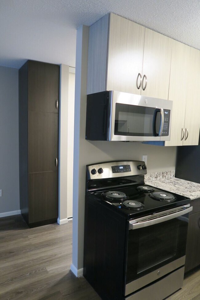 Garden Oaks Apartments 9975 Butternut St NW Coon Rapids, MN