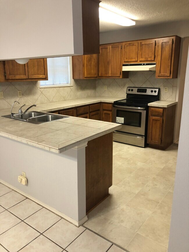 Cocina - 7623 UTSA Boulevard