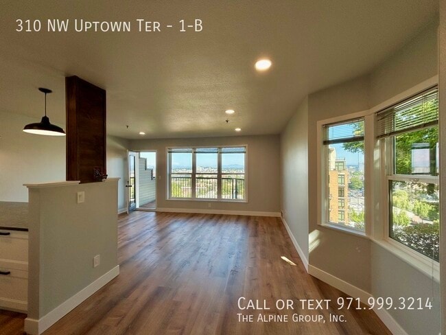 Building Photo - 310 NW Uptown Terrace