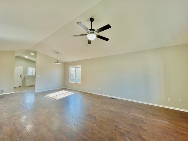 Building Photo - Recently Updated 5-Bed, 3-Bath Home in Evans