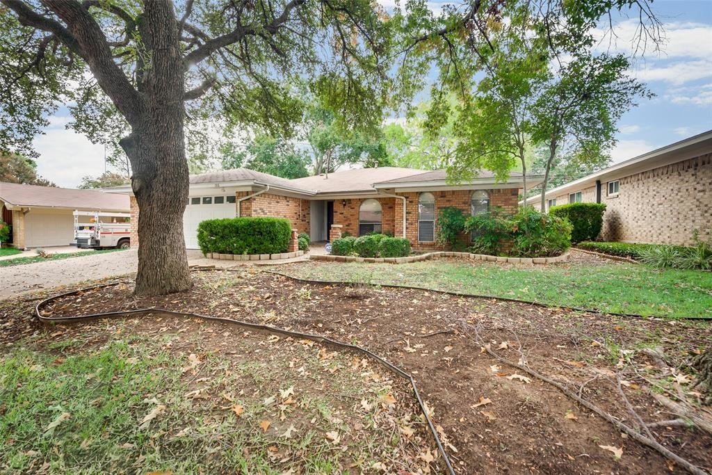 Primary Photo - 1516 Lexington Pl