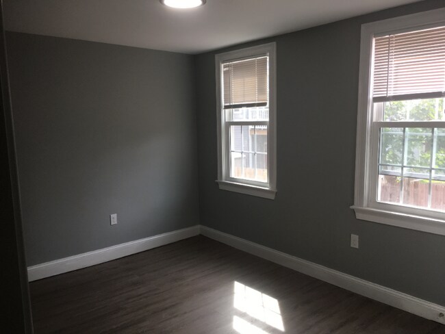 Foto del edificio - 3215 Washington St