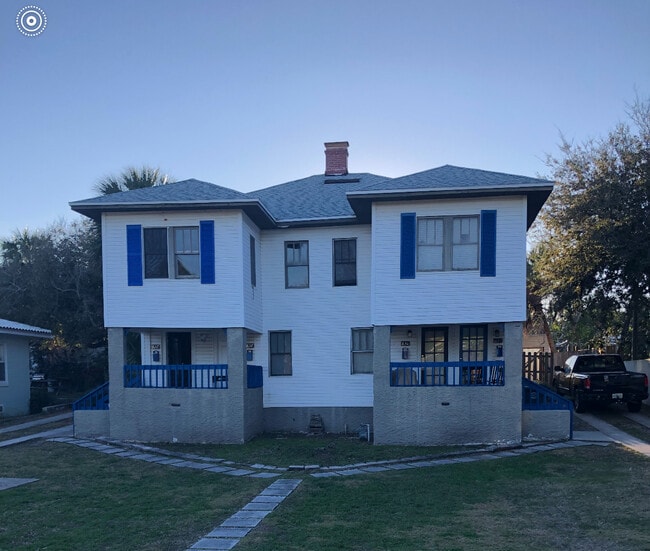 Apt on the Left upstairs - 827 N Oleander Ave