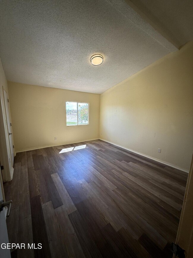 Building Photo - 3633 Waterspring Way