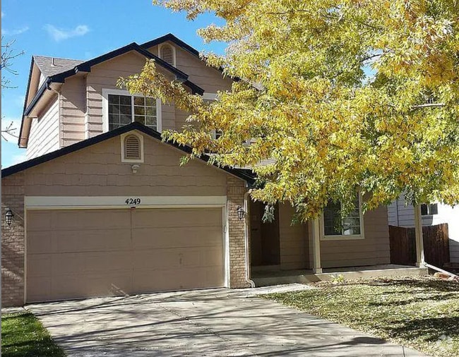 Front of the house - 4249 S Killarney St