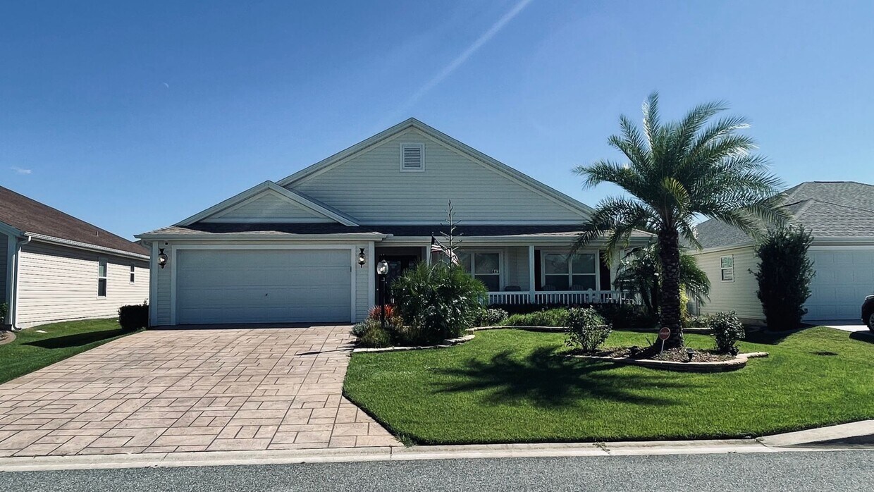 Primary Photo - Lovely 3/2 Home in The Villages an active ...