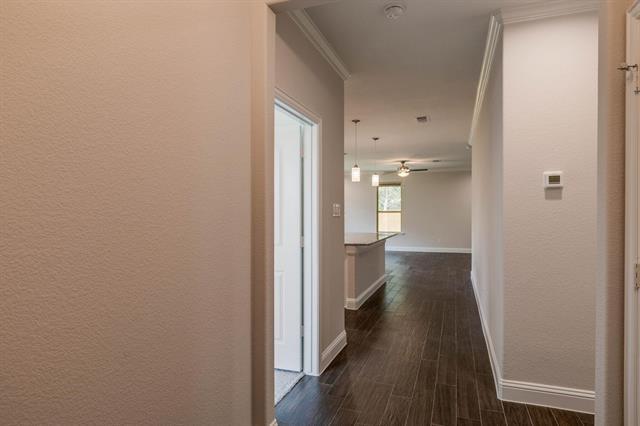 Building Photo - 1422 Avenue C