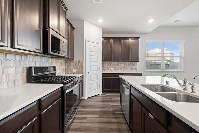 Building Photo - 21602 Blue Sapphire Ct