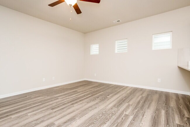 Building Photo - 167 Preserve Dr