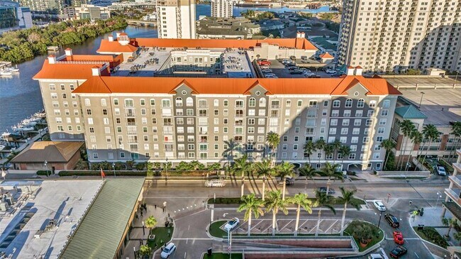 Foto del edificio - 700 S Harbour Island Blvd