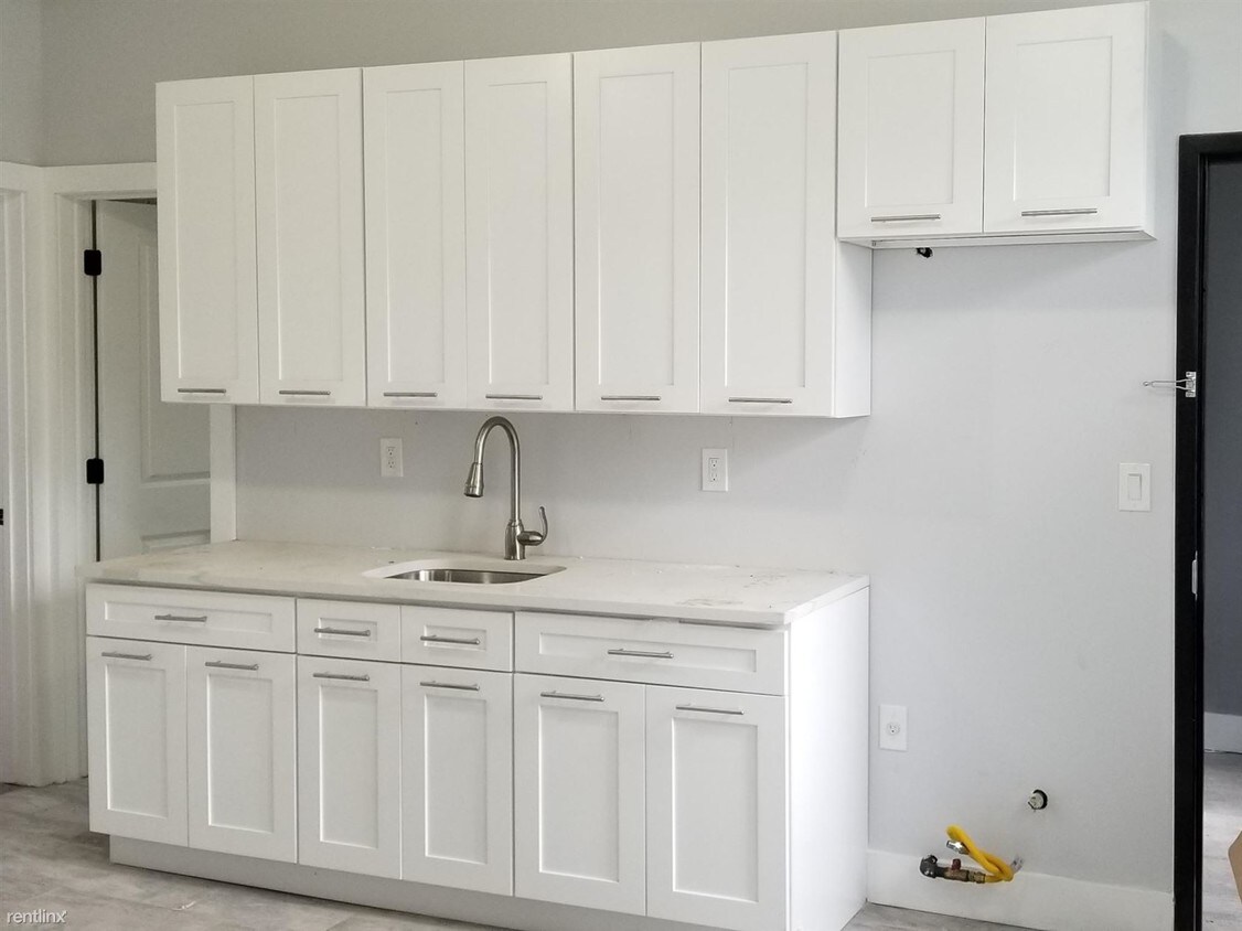 3 br, 1 bath - 179 21st St Apt 1 - 3 br, 1 bath  - 179 21st St Apt 1