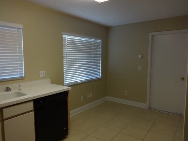 Building Photo - 12125 Buffington Ln