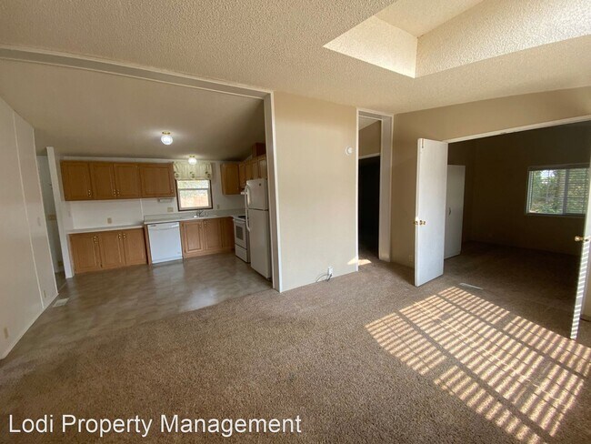 Building Photo - 2 br, 2 bath House - 24311 SUTTENFIELD RD
