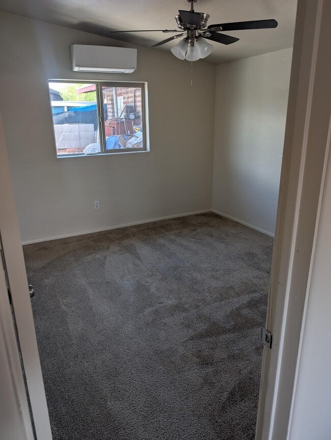 Foto del edificio - 2231 E Grant Rd