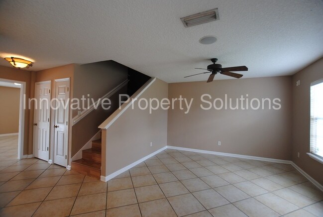 Building Photo - 12027 Autumn Sunrise Dr