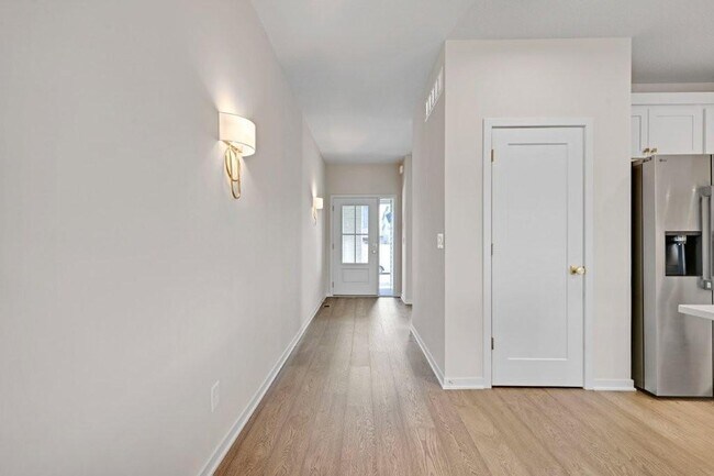 Foto del edificio - 16649 Garnett St