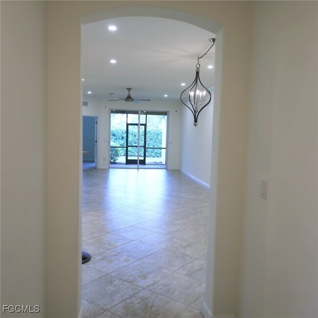 Foto del edificio - 1980 Wellington St