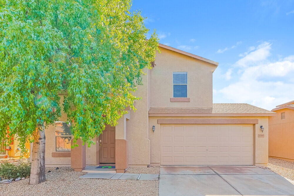 Primary Photo - 2297 E Meadow Chase Dr