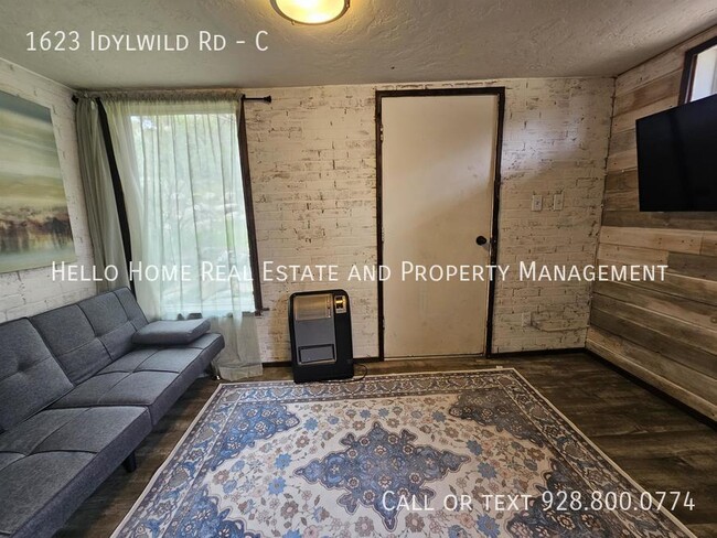 Foto del edificio - 1623 Idylwild Rd