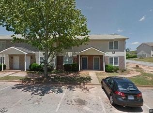 Primary Photo - 136 Hudson Bridge Terrace