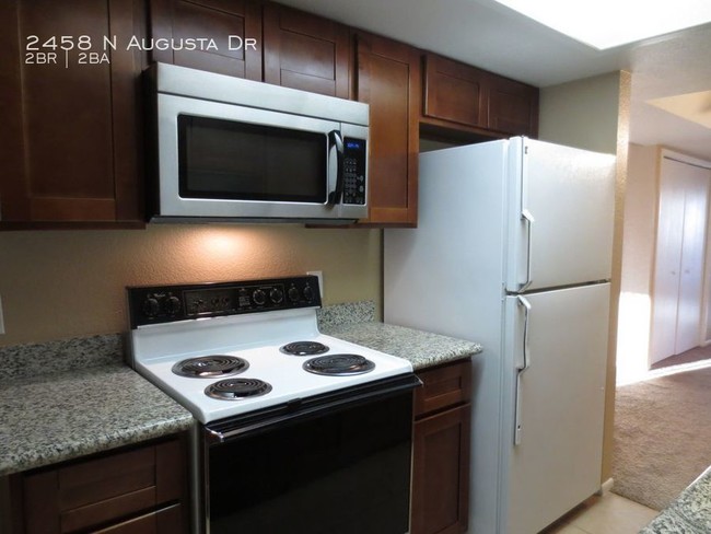 Building Photo - 2458 N Augusta Dr
