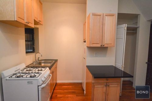 Building Photo - 321 E 92nd St