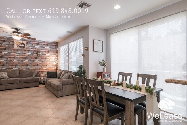 Building Photo - Gorgeous 3bed/2.5 bath In Chula Vista!!
