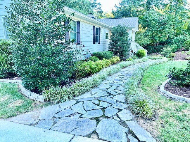 Foto del edificio - 3912 Oak Park Rd