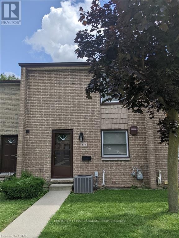Building Photo - 710 Wonderland Rd S