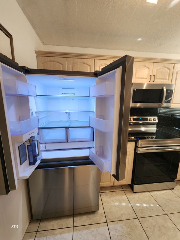 Foto del edificio - 119 Hidden Ct Rd