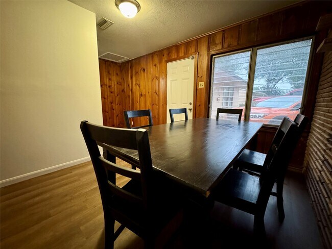 Building Photo - 4039 Erby St