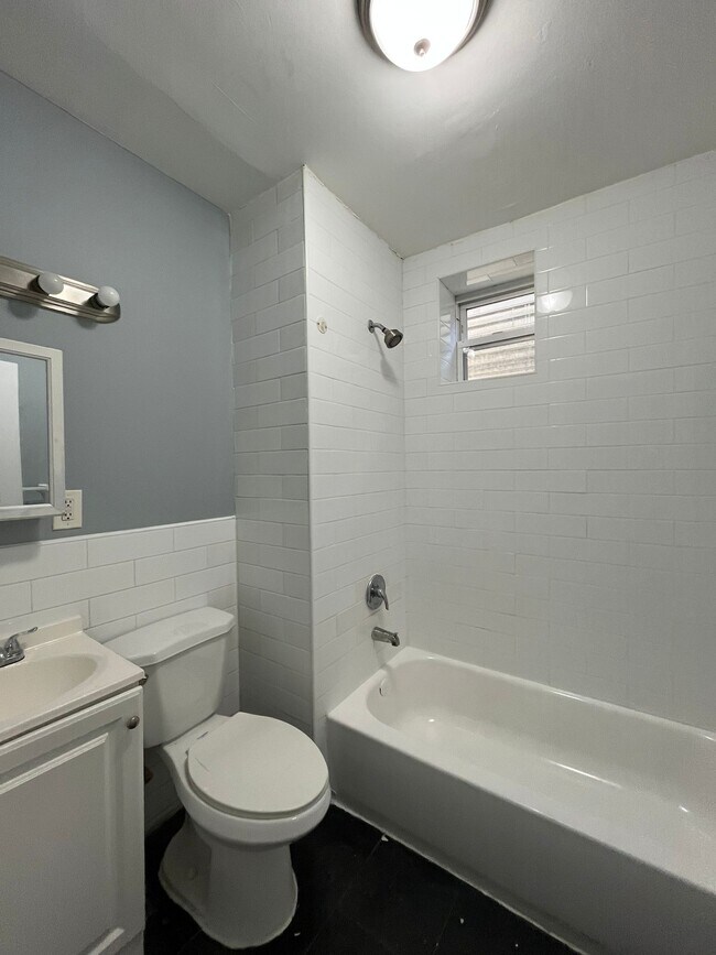 Foto del edificio - 82 Fulton Ave