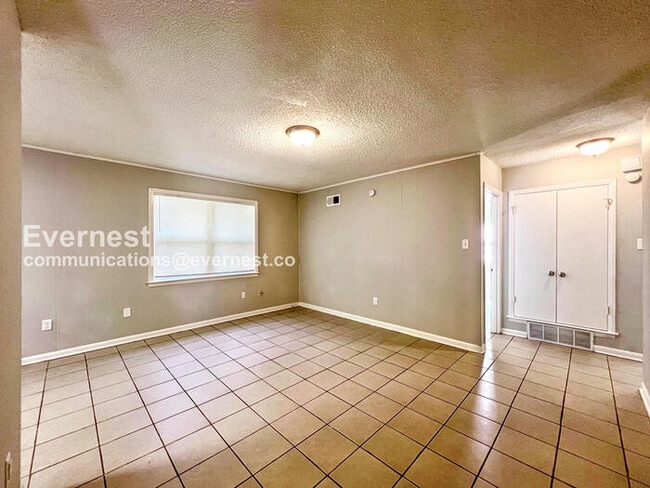 Building Photo - 1731 Carla Cove