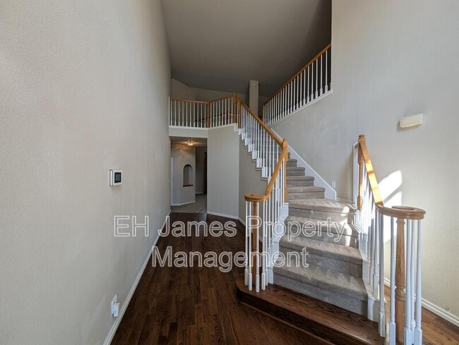 Building Photo - 9914 S 99th E Ave