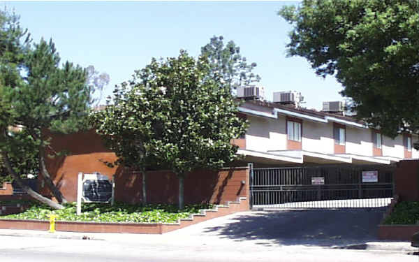 Altadena Townhouse Apartaments - Altadena Townhouse Apartments