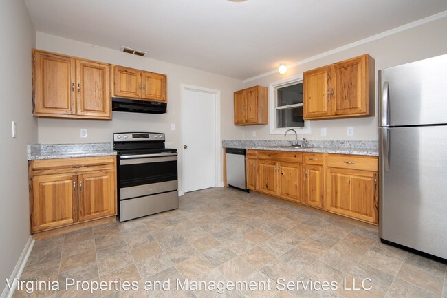 Building Photo - 3 br, 1.5 bath House - 10524 Cutbank Churc...