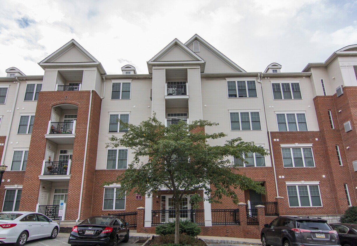 200 W Elm St Unit 1126, Conshohocken, PA 19428 Condo for Rent in
