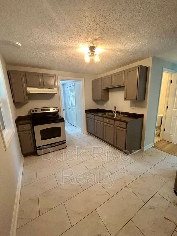 Foto del edificio - 612 Midway Ave