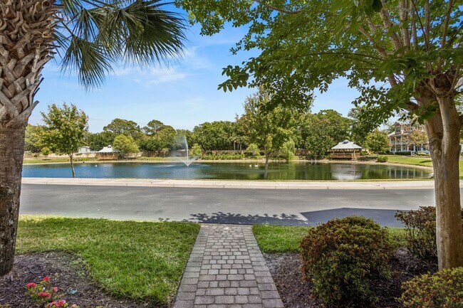 Foto del edificio - Coastal Luxury Townhome in Gated Amelia Island Community with Elevator & Garage
