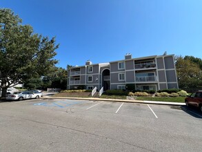 Building Photo - 1020 Autumn Woods Ln