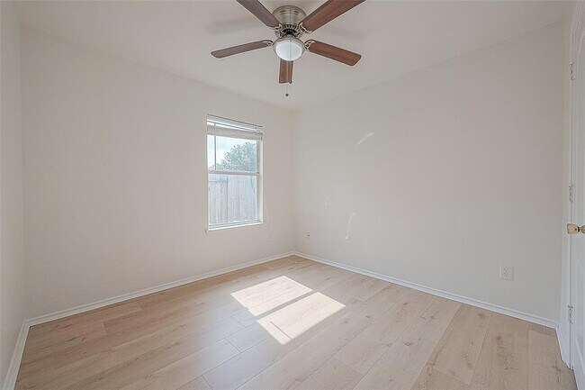 Building Photo - 20819 Imperial Landing Ln