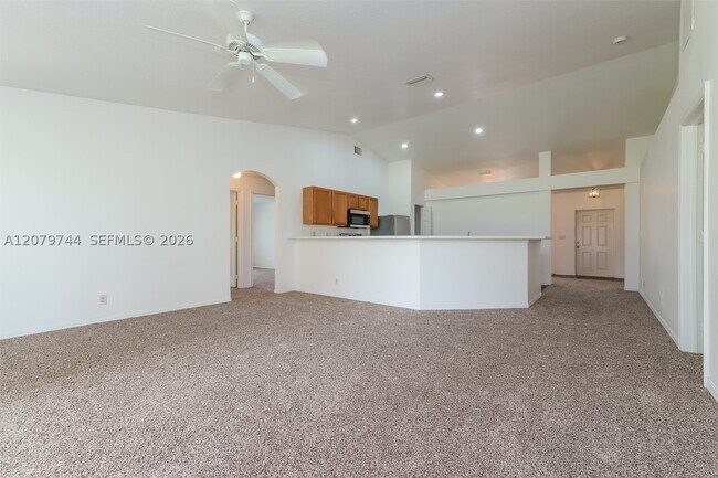 Foto del edificio - 2831 SE Hutchings Ave