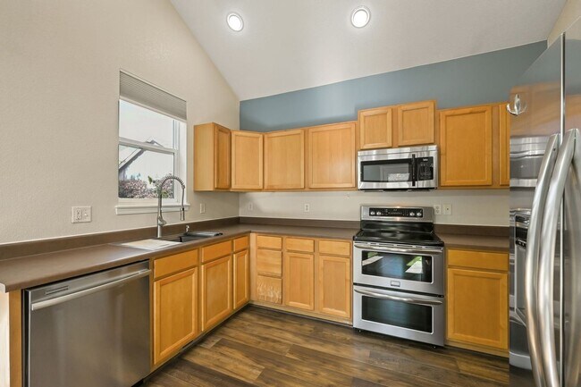 Foto del edificio - Charming 3br/3ba Bungalow in East-Central ...