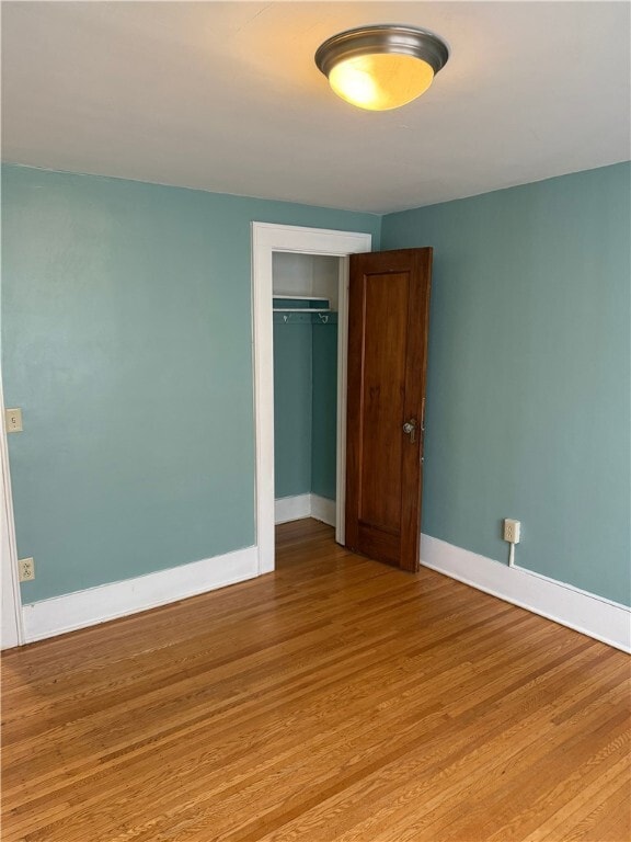 Building Photo - 229 Inglewood Dr