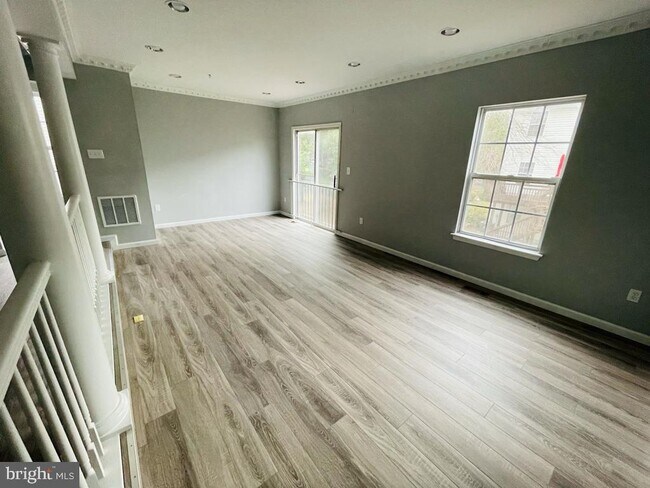 Foto del edificio - 16411 Elysian Ln