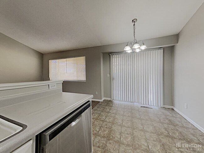 Foto del edificio - 8105 Shifting Sands Dr