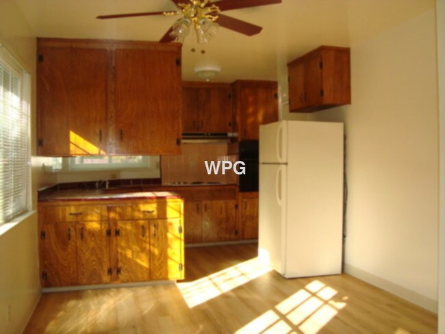 Building Photo - 1392 Darryl Dr